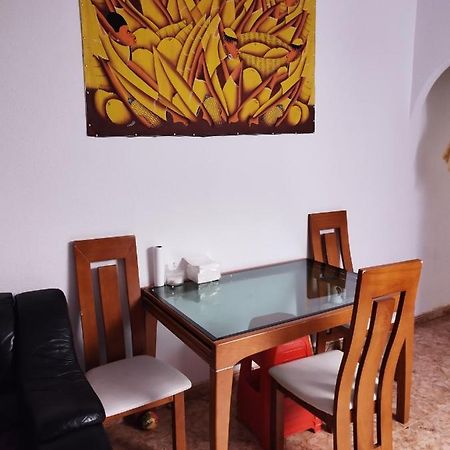 Habitacion Tranquila Y Familiar Madrid Ngoại thất bức ảnh