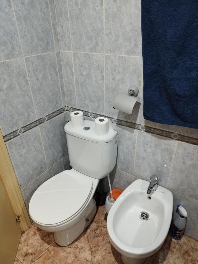 Habitacion Tranquila Y Familiar Madrid Ngoại thất bức ảnh