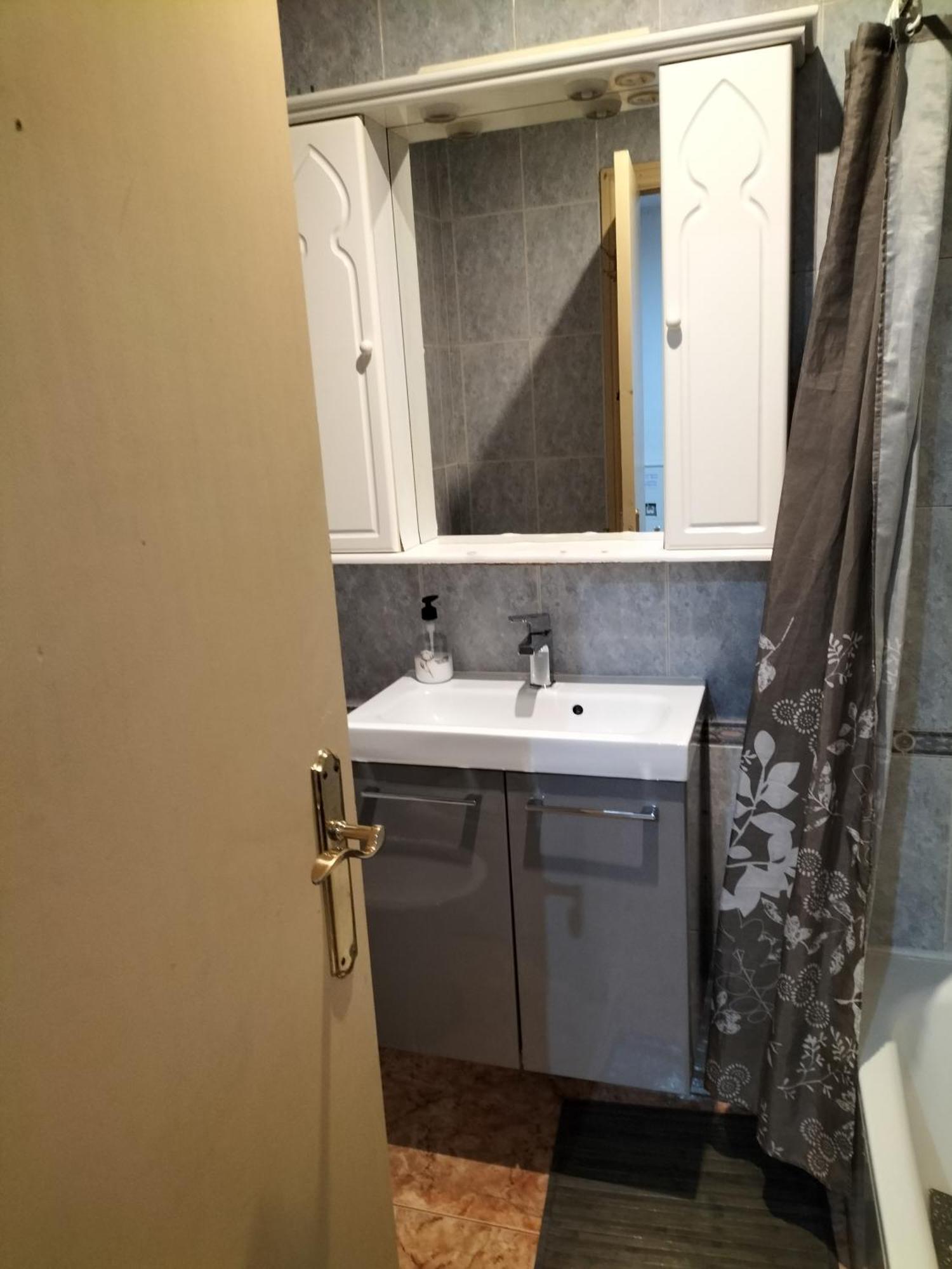 Habitacion Tranquila Y Familiar Madrid Ngoại thất bức ảnh